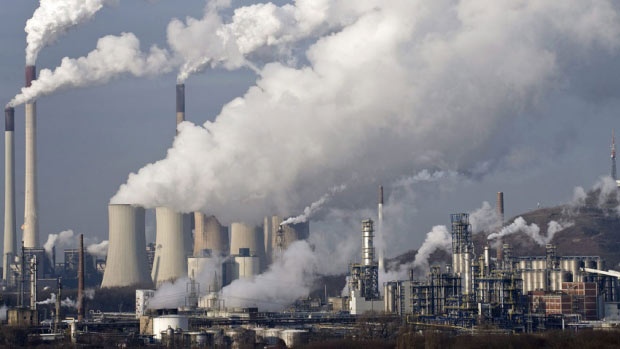 Professional climate change deniers sow doubt and muddy the waters